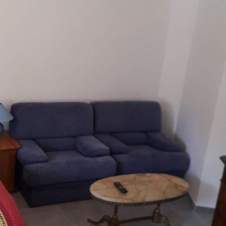 דירות קסטרה Confortable En Hyper Centre Parking Gratuit Dans La Rue Acces Avec Boite A Clee מראה חיצוני תמונה